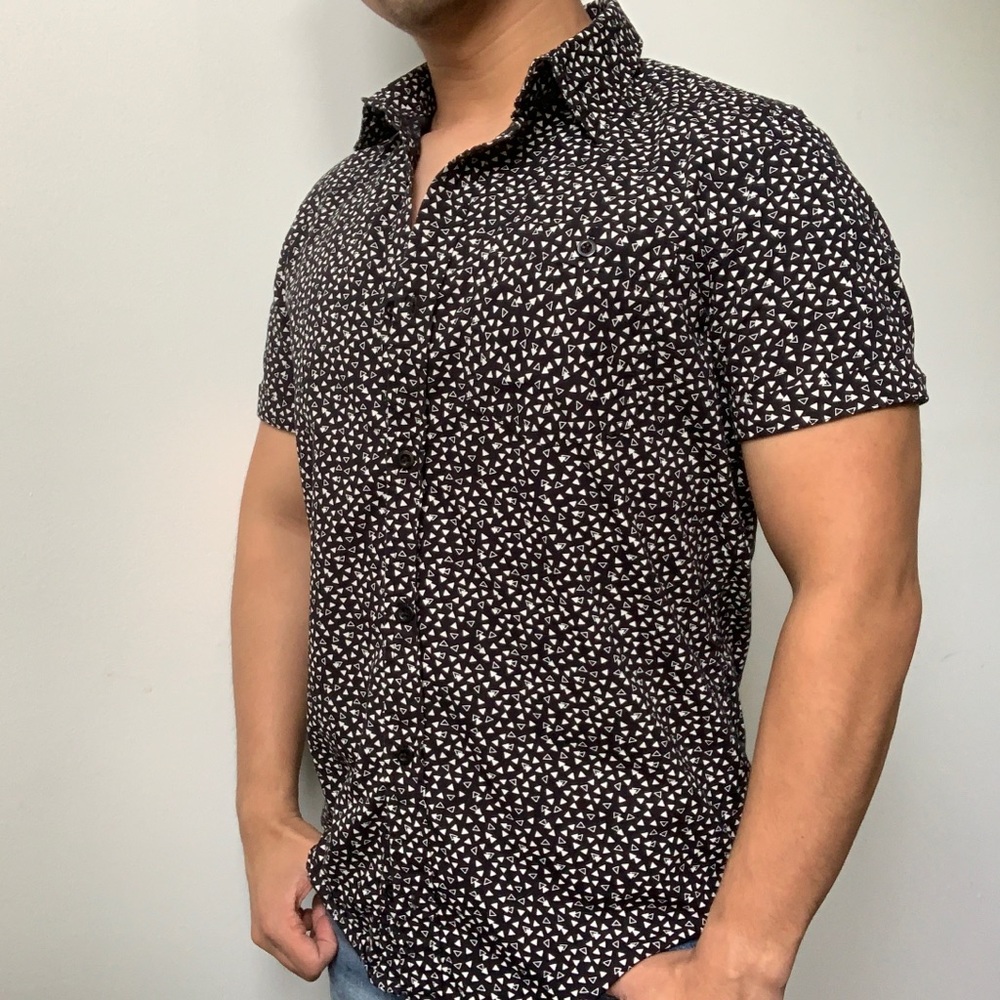 Men’s S Short Sleeve button up Black and White